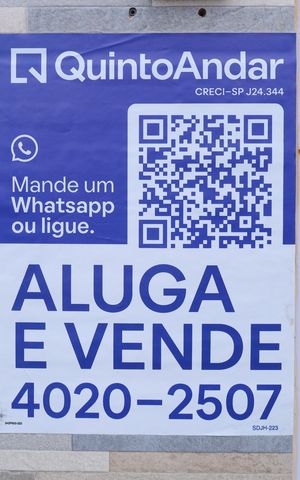 Casa à venda com 209m², 3 quartos e 2 vagasPlaca instalada na fachada do imóvel - Código da placa SDJH-223