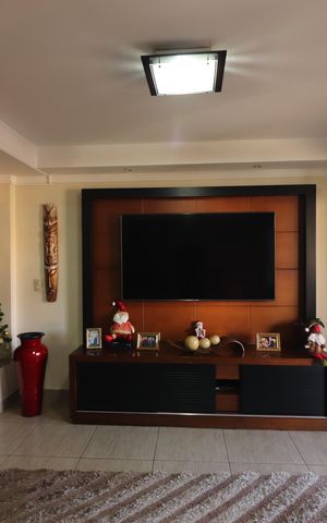 Casa à venda com 162m², 3 quartos e 2 vagasSala 