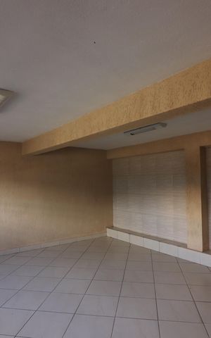 Casa à venda com 162m², 3 quartos e 2 vagasGaragem