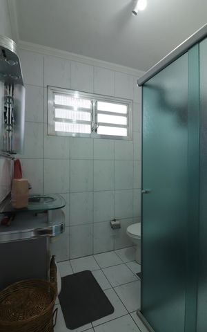 Casa à venda com 162m², 3 quartos e 2 vagasBanheiro Social