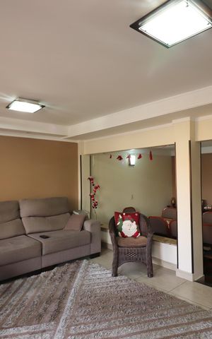 Casa à venda com 162m², 3 quartos e 2 vagasSala 