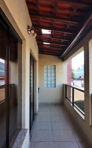 Casa à venda com 162m², 3 quartos e 2 vagasSala Sacada 