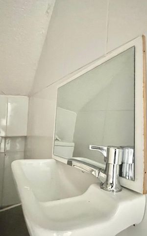 Casa à venda com 100m², 2 quartos e 1 vagaLavabo