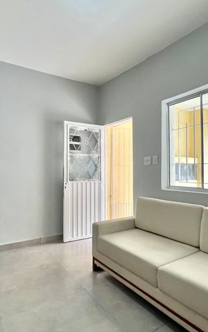 Casa à venda com 100m², 2 quartos e 1 vagaSala
