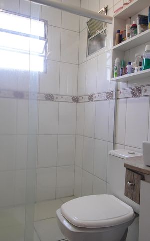 Casa à venda com 229m², 5 quartos e 3 vagasBanheiro 1