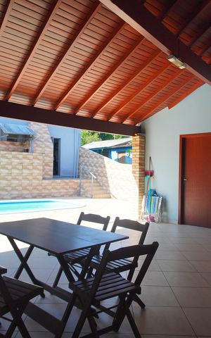 Casa à venda com 229m², 5 quartos e 3 vagasEspaço Gourmet