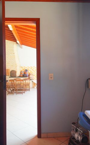 Casa à venda com 229m², 5 quartos e 3 vagasÁrea de Serviço