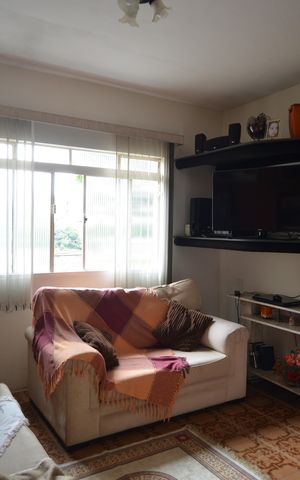 Casa à venda com 99m², 2 quartos e 1 vagaSala