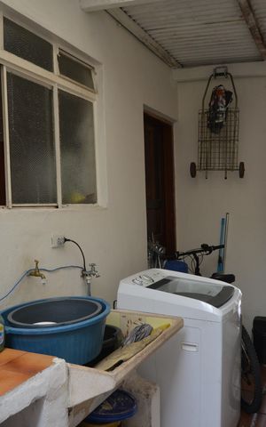 Casa à venda com 99m², 2 quartos e 1 vagaÁrea de Serviço