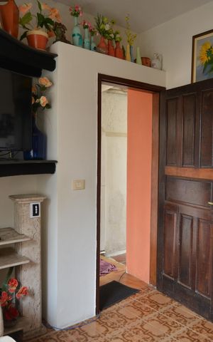 Casa à venda com 99m², 2 quartos e 1 vagaSala