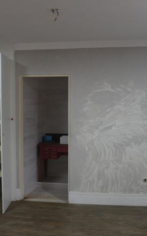 Casa à venda com 220m², 4 quartos e 5 vagasSuíte