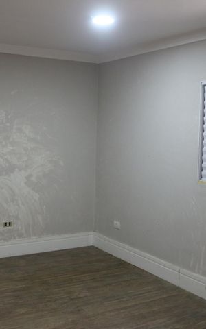 Casa à venda com 220m², 4 quartos e 5 vagasSuíte