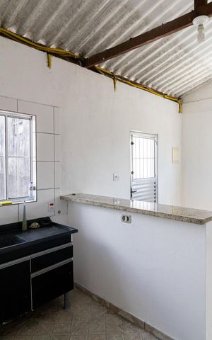 Casa à venda com 232m², 5 quartos e 2 vagas Casa à venda com 232m², 5 quartos e 2 vagasCasa 2 - Sala e Cozinha