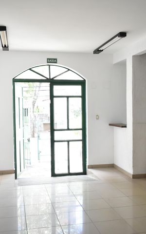 Casa à venda com 280m², 6 quartos e 1 vagaSala