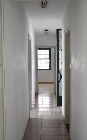 Casa à venda com 280m², 6 quartos e 1 vagaCorredor