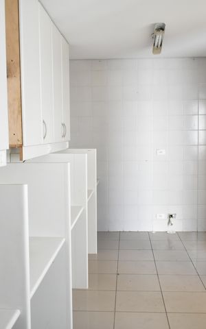 Casa à venda com 280m², 6 quartos e 1 vagaQuarto externo