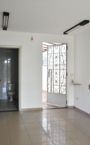 Casa à venda com 280m², 6 quartos e 1 vagaSala