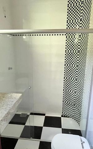 Casa para alugar com 215m², 4 quartos e 6 vagas Casa para alugar com 215m², 4 quartos e 6 vagasBanheiro