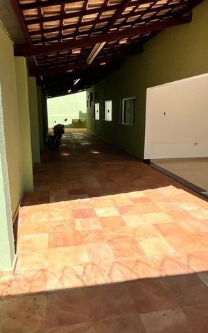 Casa para alugar com 215m², 4 quartos e 6 vagas