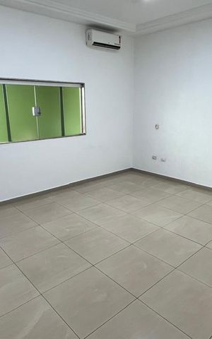 Casa para alugar com 215m², 4 quartos e 6 vagas Casa para alugar com 215m², 4 quartos e 6 vagasQuarto