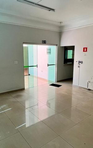 Casa para alugar com 215m², 4 quartos e 6 vagas Casa para alugar com 215m², 4 quartos e 6 vagasSala