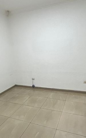 Casa para alugar com 215m², 4 quartos e 6 vagas Casa para alugar com 215m², 4 quartos e 6 vagasQuarto