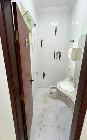 Casa para alugar com 215m², 4 quartos e 6 vagas Casa para alugar com 215m², 4 quartos e 6 vagasBanheiro