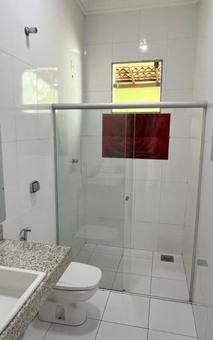Casa para alugar com 215m², 4 quartos e 6 vagas Casa para alugar com 215m², 4 quartos e 6 vagasBanheiro