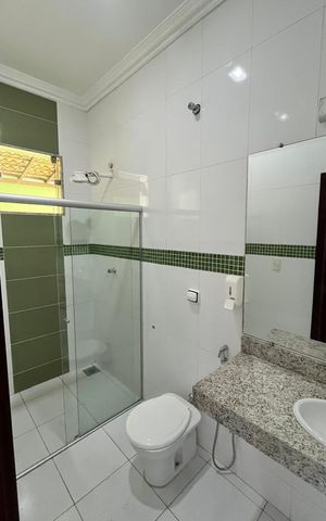 Casa para alugar com 215m², 4 quartos e 6 vagas Casa para alugar com 215m², 4 quartos e 6 vagasBanheiro