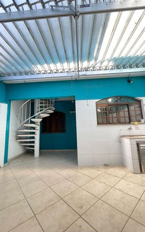 Casa à venda com 145m², 3 quartos e 2 vagas