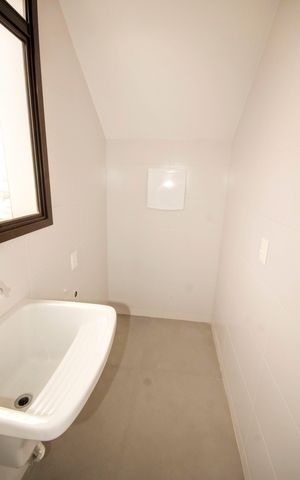 Apartamento à venda com 146m², 2 quartos e 2 vagasÁrea de Serviço