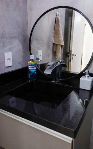 Apartamento à venda com 52m², 2 quartos e 1 vaga Apartamento à venda com 52m², 2 quartos e 1 vagaBanheiro