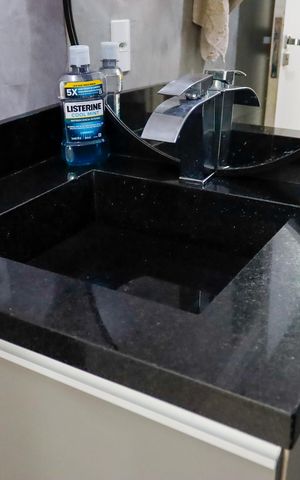 Apartamento à venda com 52m², 2 quartos e 1 vaga Apartamento à venda com 52m², 2 quartos e 1 vagaBanheiro