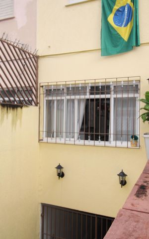 Casa à venda com 118m², 2 quartos e 3 vagasGaragem