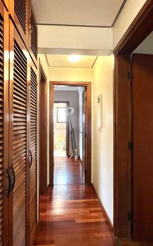 Apartamento à venda com 156m², 4 quartos e 3 vagas Apartamento à venda com 156m², 4 quartos e 3 vagasCorredor