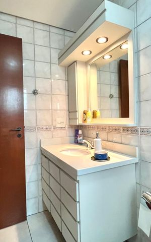 Apartamento à venda com 156m², 4 quartos e 3 vagas Apartamento à venda com 156m², 4 quartos e 3 vagasBanheiro da Suíte 2