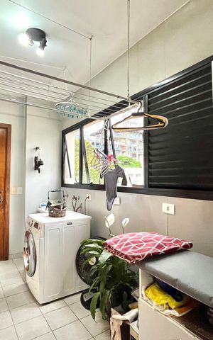 Apartamento à venda com 156m², 4 quartos e 3 vagas Apartamento à venda com 156m², 4 quartos e 3 vagasÁrea de Serviço
