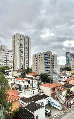 Apartamento à venda com 156m², 4 quartos e 3 vagas Apartamento à venda com 156m², 4 quartos e 3 vagasVista da Varanda