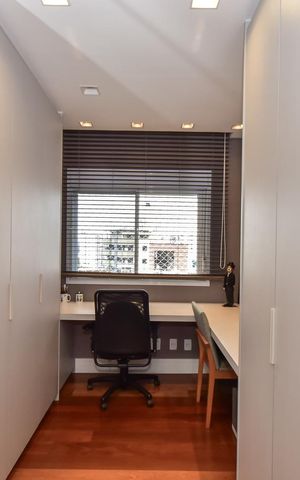 Apartamento à venda com 104m², 2 quartos e 2 vagasArmário da Suíte 