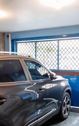Casa à venda com 234m², 3 quartos e 2 vagas Casa à venda com 234m², 3 quartos e 2 vagasGaragem