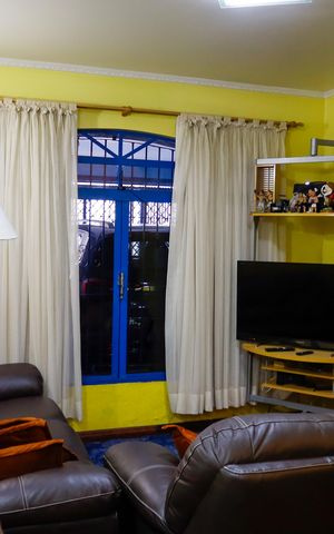 Casa à venda com 234m², 3 quartos e 2 vagas Casa à venda com 234m², 3 quartos e 2 vagassala