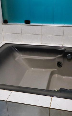 Casa à venda com 234m², 3 quartos e 2 vagas Casa à venda com 234m², 3 quartos e 2 vagasBanheiro da Suíte 1