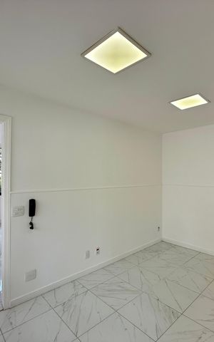 Apartamento à venda com 183m², 3 quartos e 3 vagas Apartamento à venda com 183m², 3 quartos e 3 vagasCozinha