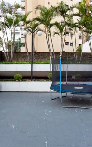 Apartamento à venda com 183m², 3 quartos e 3 vagas Apartamento à venda com 183m², 3 quartos e 3 vagasPlayground