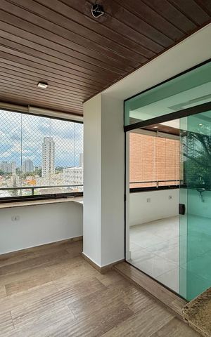 Apartamento à venda com 183m², 3 quartos e 3 vagas Apartamento à venda com 183m², 3 quartos e 3 vagasSacada