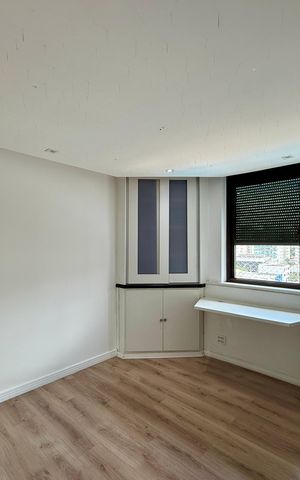 Apartamento à venda com 183m², 3 quartos e 3 vagas Apartamento à venda com 183m², 3 quartos e 3 vagasSuíte 3