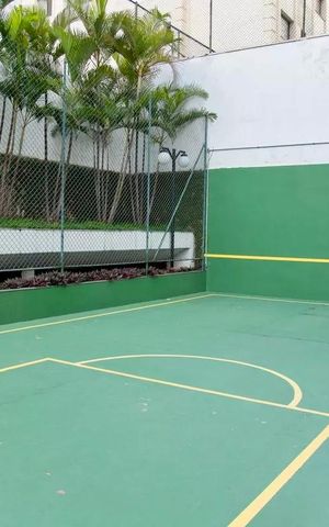 Apartamento à venda com 183m², 3 quartos e 3 vagas Apartamento à venda com 183m², 3 quartos e 3 vagasQuadra
