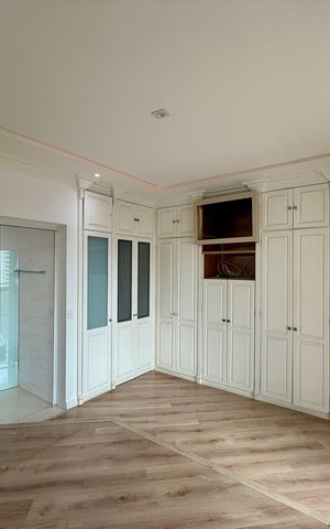 Apartamento à venda com 183m², 3 quartos e 3 vagas Apartamento à venda com 183m², 3 quartos e 3 vagasSuíte 1