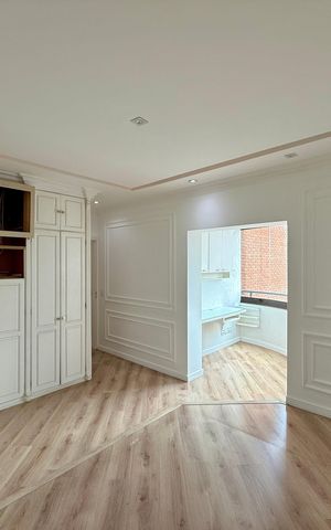 Apartamento à venda com 183m², 3 quartos e 3 vagas Apartamento à venda com 183m², 3 quartos e 3 vagasSuíte 1