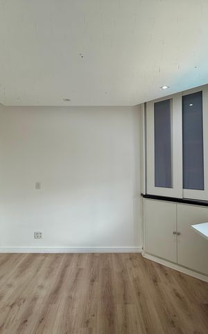 Apartamento à venda com 183m², 3 quartos e 3 vagas Apartamento à venda com 183m², 3 quartos e 3 vagasSuíte 3